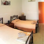 Diana Gardens Hotel *
